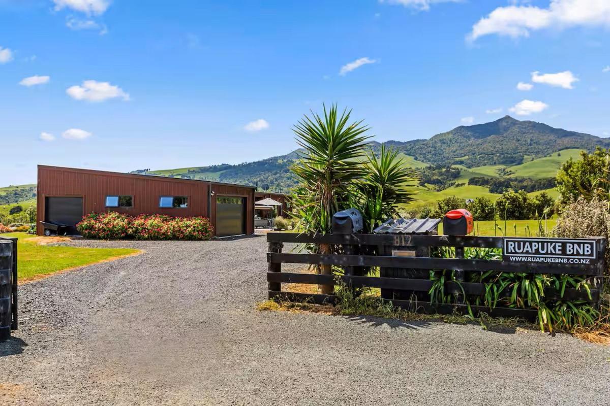 Room At Raglans Travellers Rest Coastal Retreat Exterior photo
