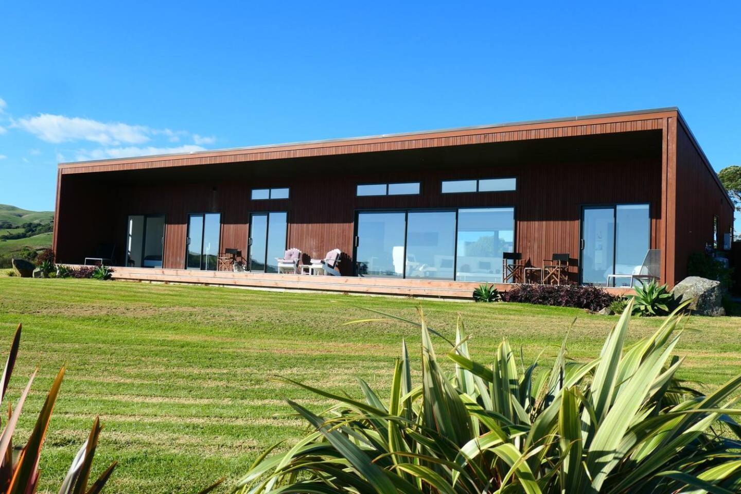 Room At Raglans Travellers Rest Coastal Retreat Exterior photo